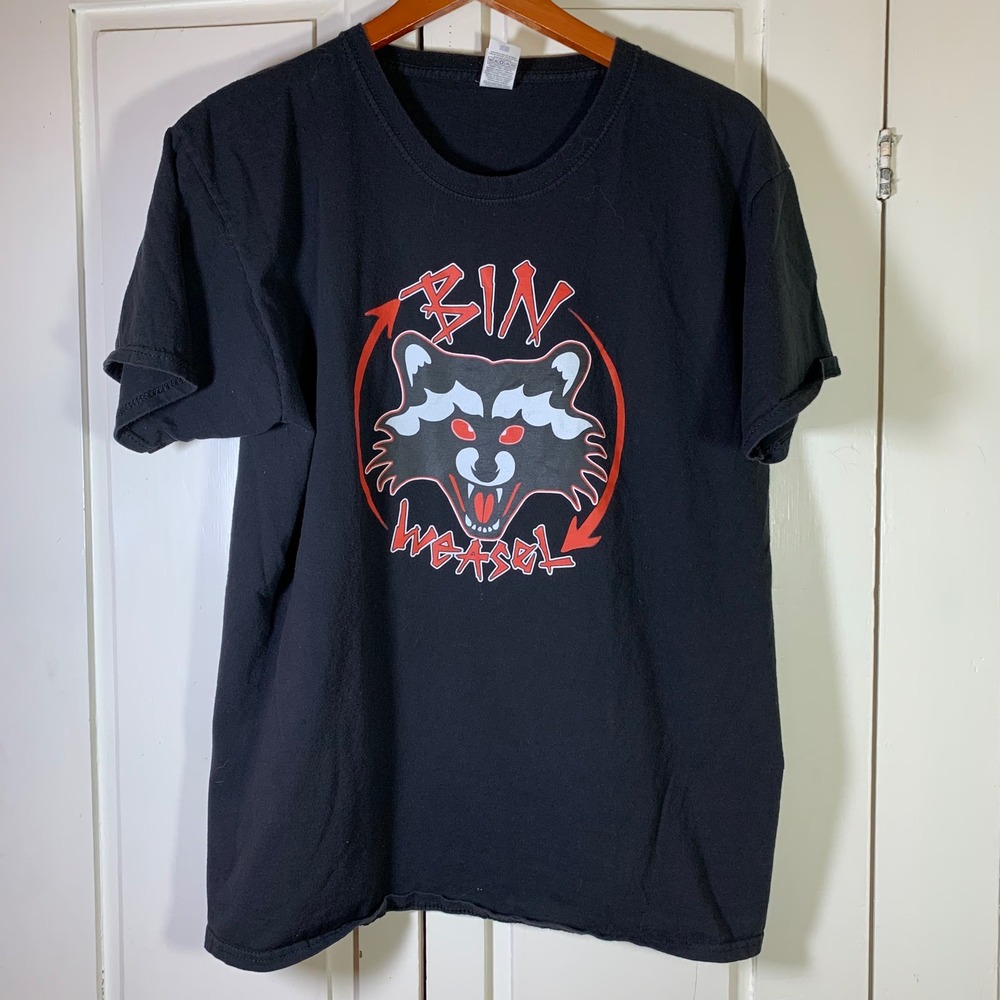 Fruit of the Loom Bin Weasel Raccoon Graphic T-Shirt Black‎ Mens Large Cotton